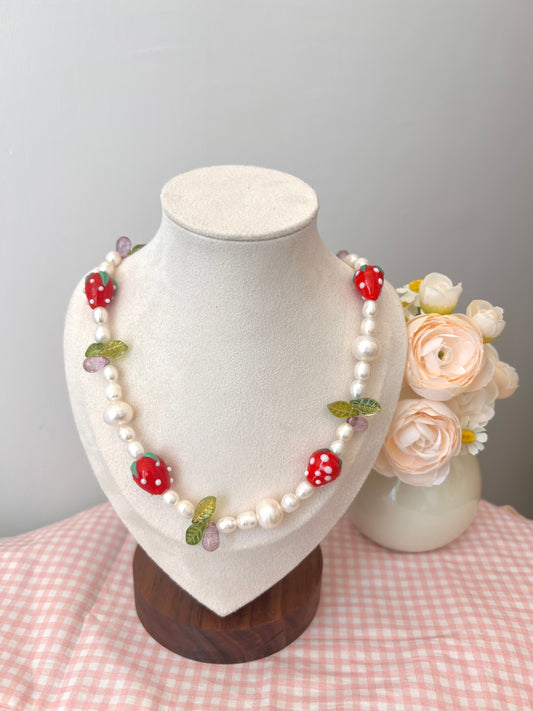 Strawberry 🍓Freshwater Pearl Necklace