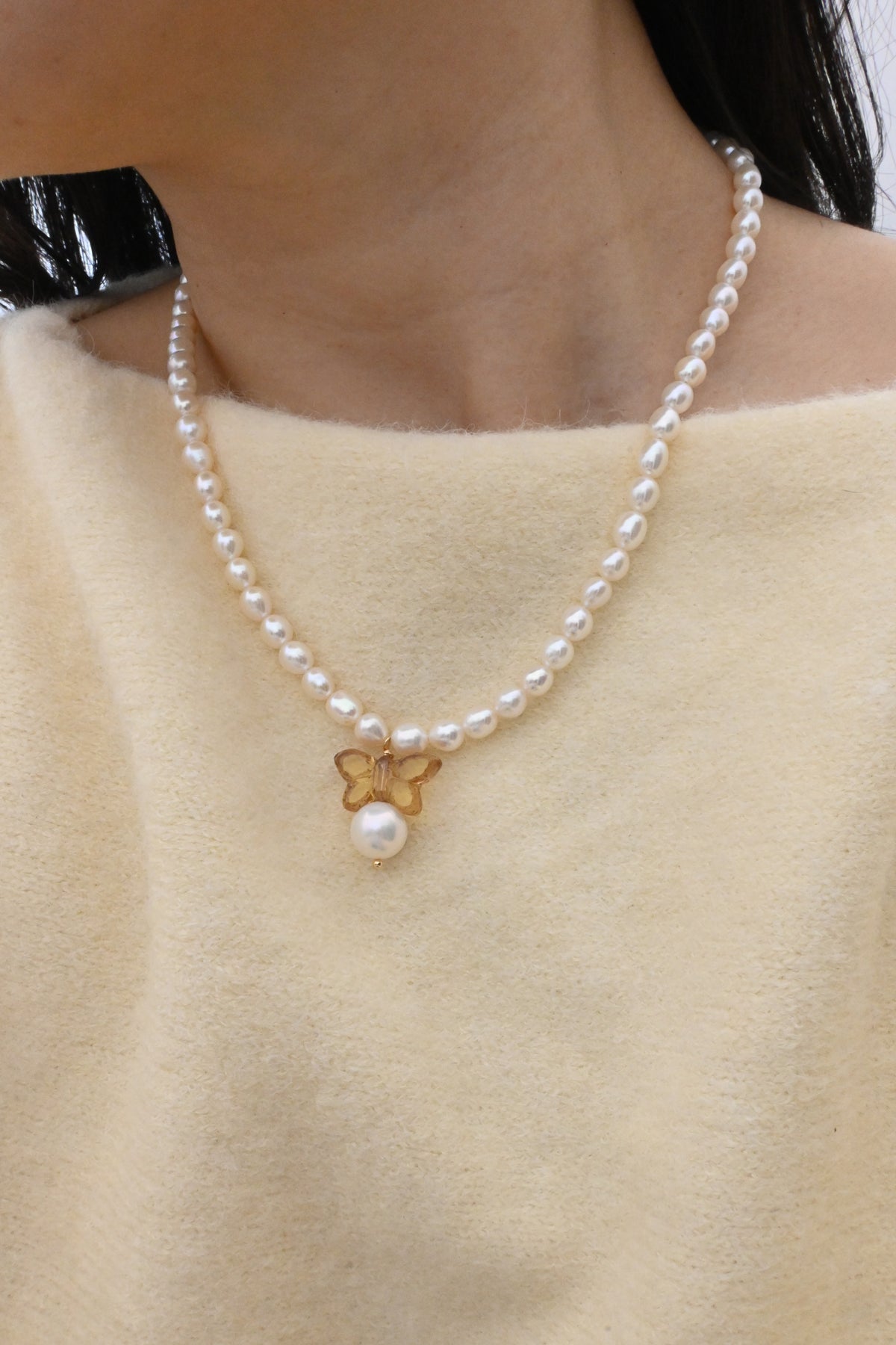 🦋 Butterfly Pearl Necklace