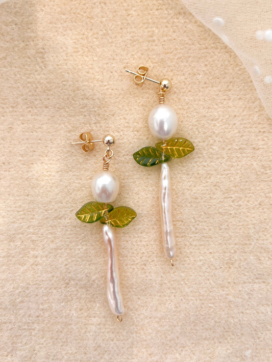 Baroque Pearl Leaf 🍃Earrings