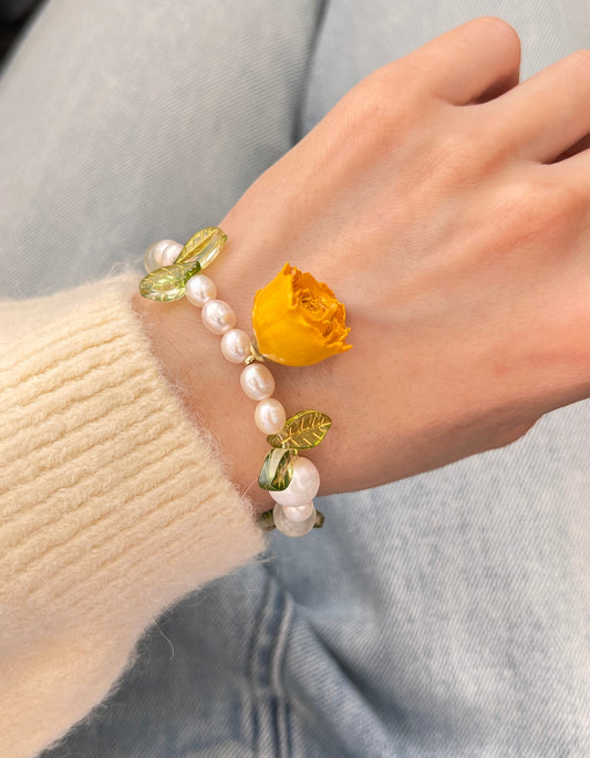 Yellow Rose🌼 Resin & Pearl Bracelet