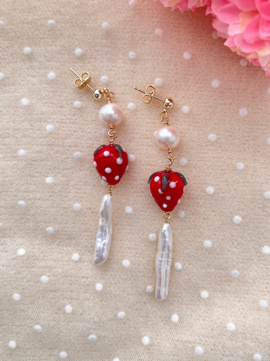 🍓 Strawberry Freshwater & Baroque Pearl Earrings