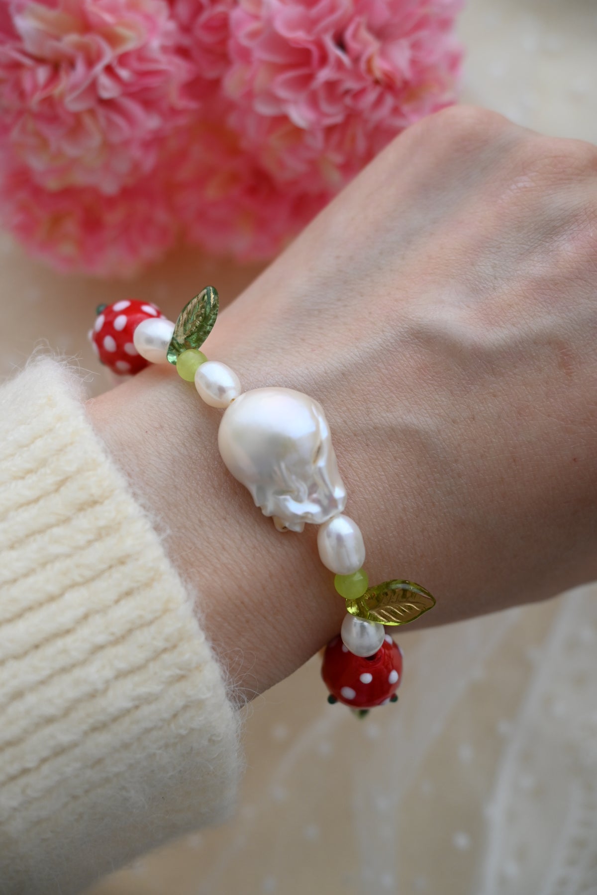 🍓"Strawberry Orchard" Bracelet with Freshwater Pearls & Baroque Pearls