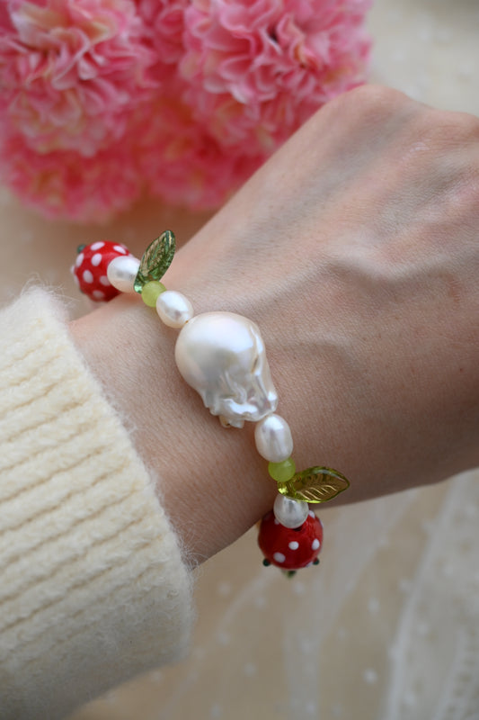 🍓"Strawberry Orchard" Bracelet with Freshwater Pearls & Baroque Pearls