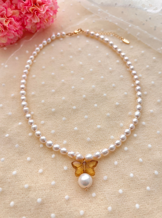 🦋 Butterfly Pearl Necklace
